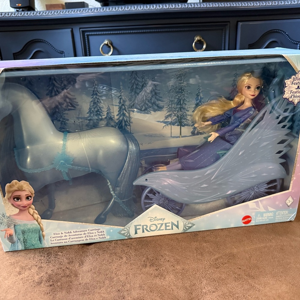 Disney Frozen Elsa & Nokk Magical Carriage Set - Silver and Purple